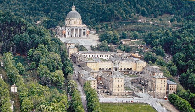 Se il “Giro d’Italia” sfratta la Madonna Nera di Oropa…