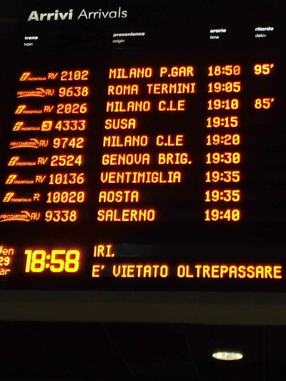 Caos Treni da Milano a Torino per incidente mortale