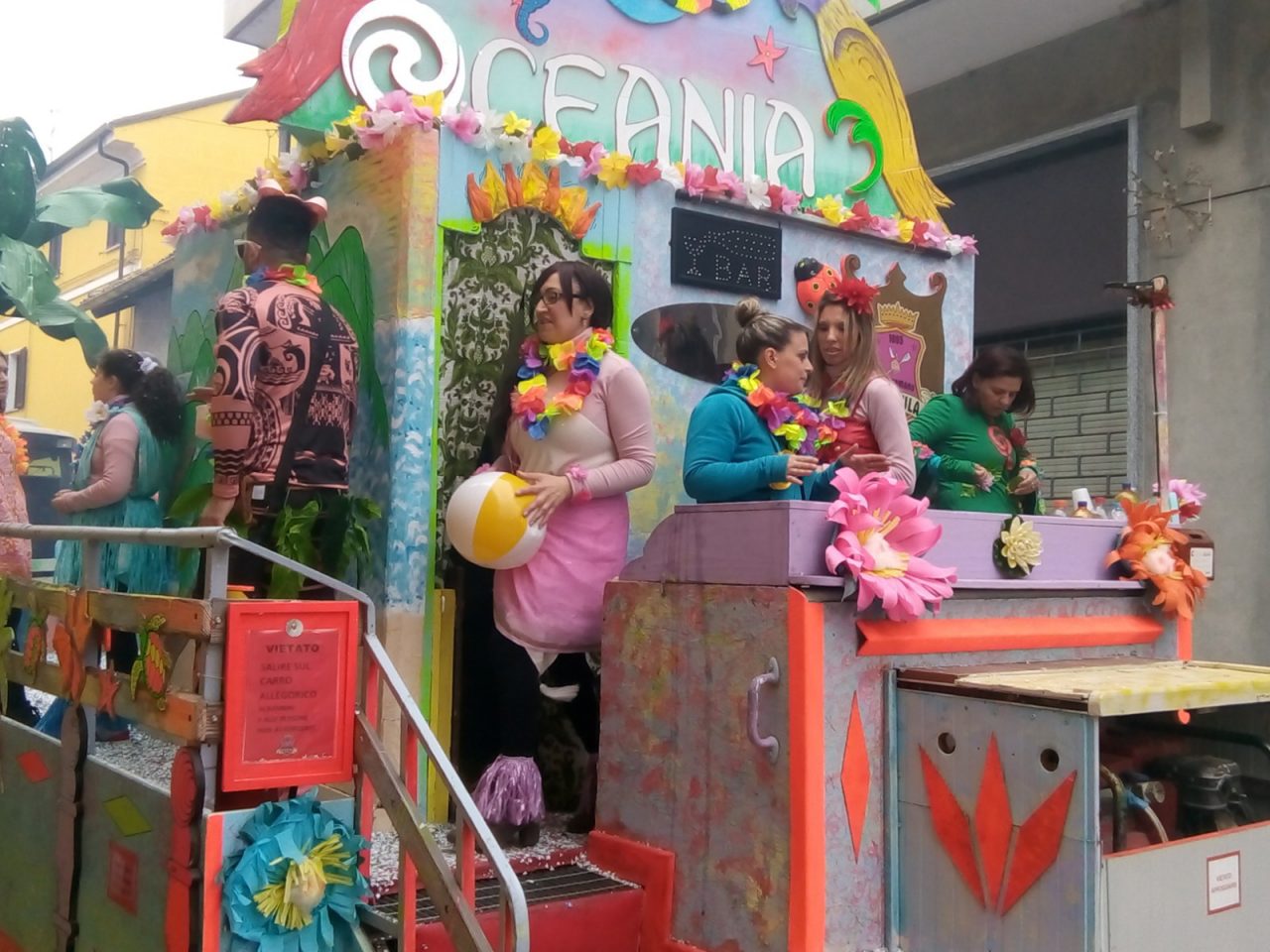 Il carnevale di Tronzano brinda alla 51esima edizione
