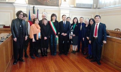 Delegazione cinese per la mostra con Pengzhou