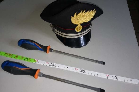 Vercellese arrestata a Novara: stava rubando in un appartamento