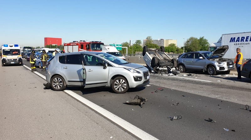 Schianto sull’Autostrada A4: quattro i feriti