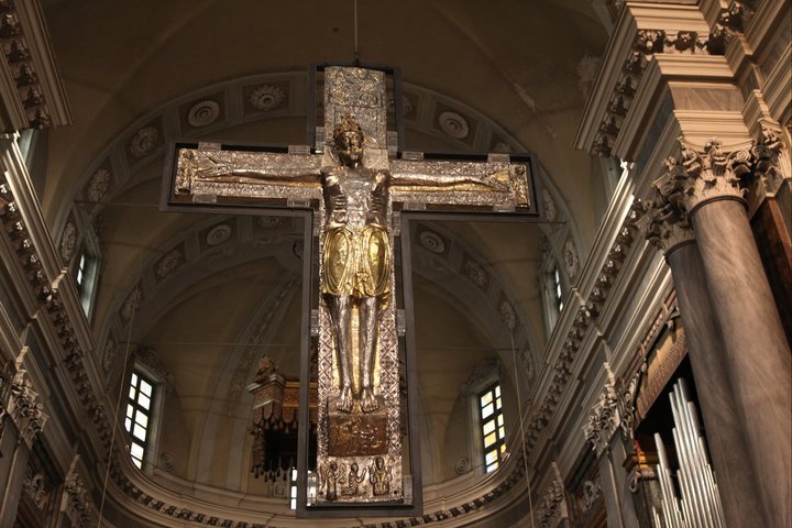 Libro di esordio per Diego Delzoppo con “Il crocefisso dimenticato”