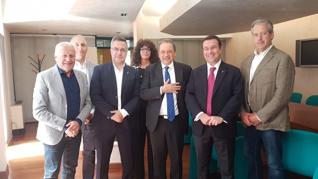 Sottosegretario Candiani in visita in città