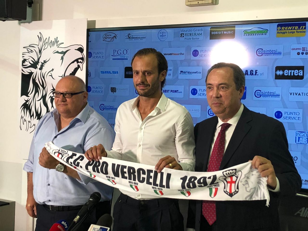 Gilardino si è presentato ai tifosi della Pro