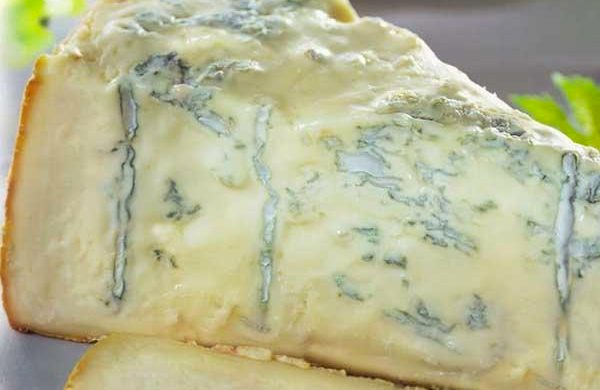 Gorgonzola italiano contaminato ritirato dal mercato in Francia