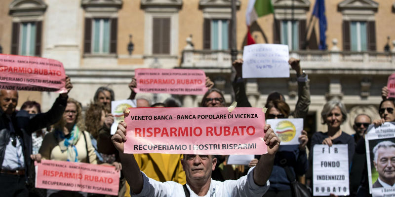 Truffati dalle banche: come fare domanda per risarcimento