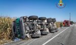 Betoniera rovesciata sulla strada per Bianzè