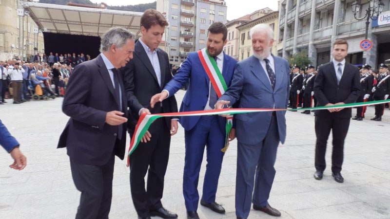 Borgosesia: inaugurata la fontana-monumento