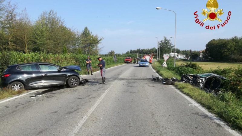 Novarese: pensionato muore in un frontale