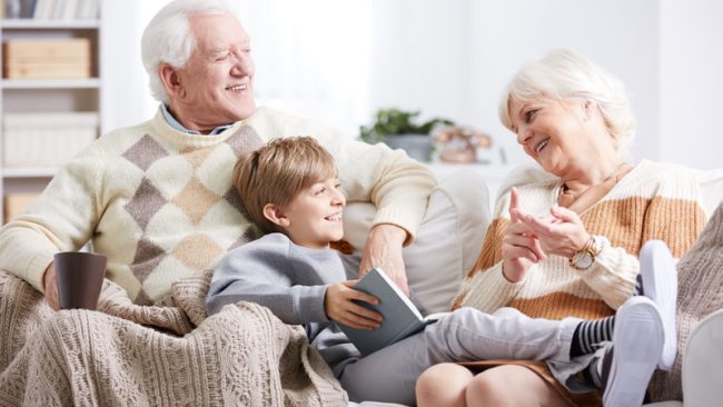 Tanti auguri nonni: ecco come inviarci le foto