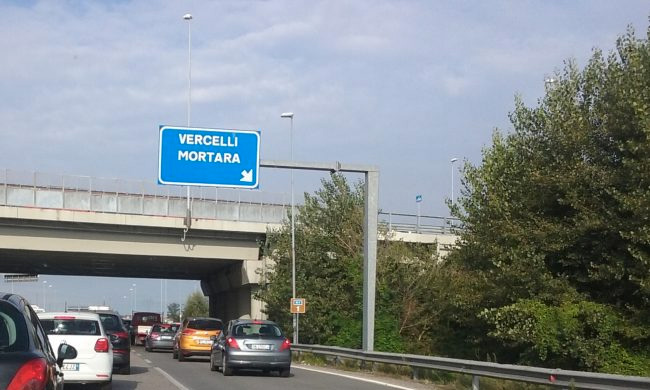 Traffico in “tilt” per entrare a Novara