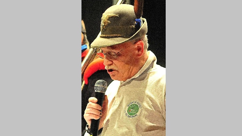 Alpini Vercelli: Aula della Media Avogadro dedicata a Bruno Squara