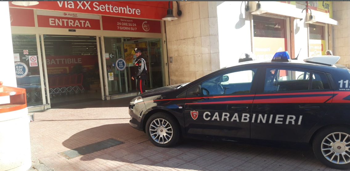 Un arresto e una denuncia per tentato furto