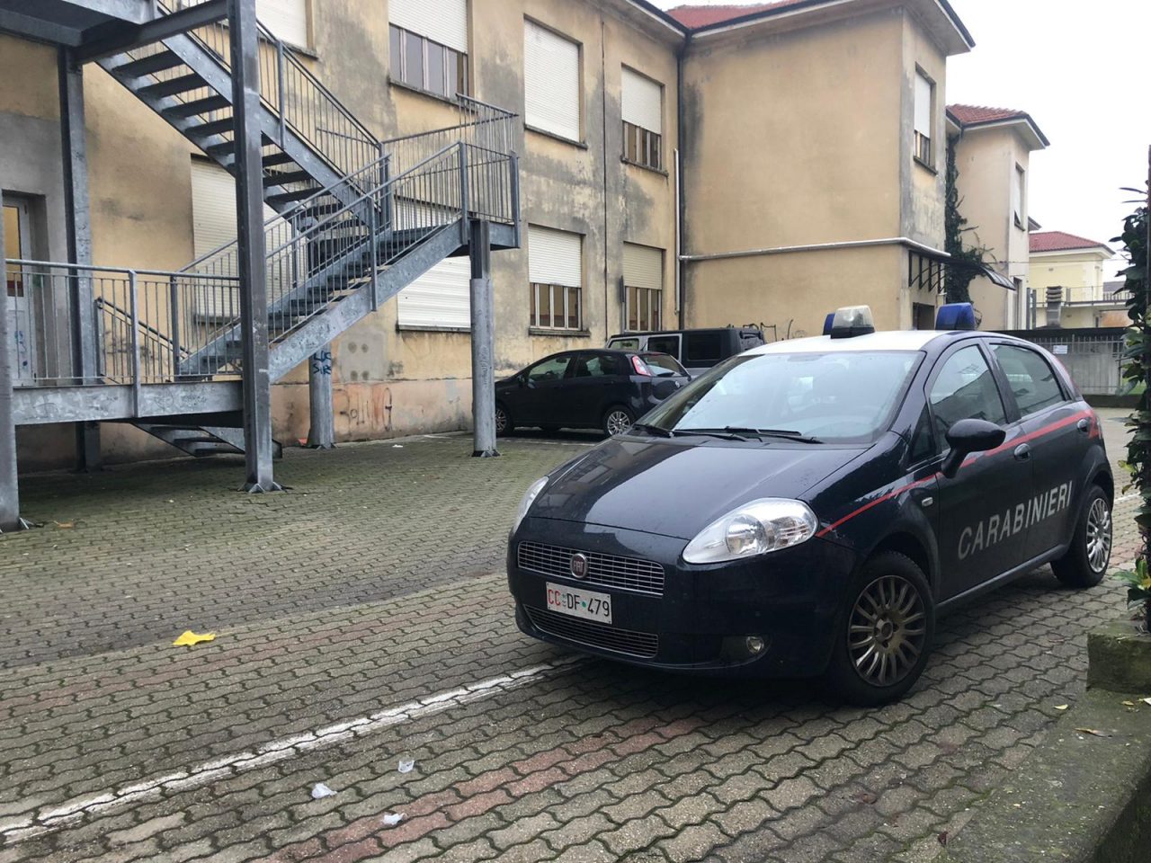 Droga, blitz dei carabinieri all’Istituto Calamandrei