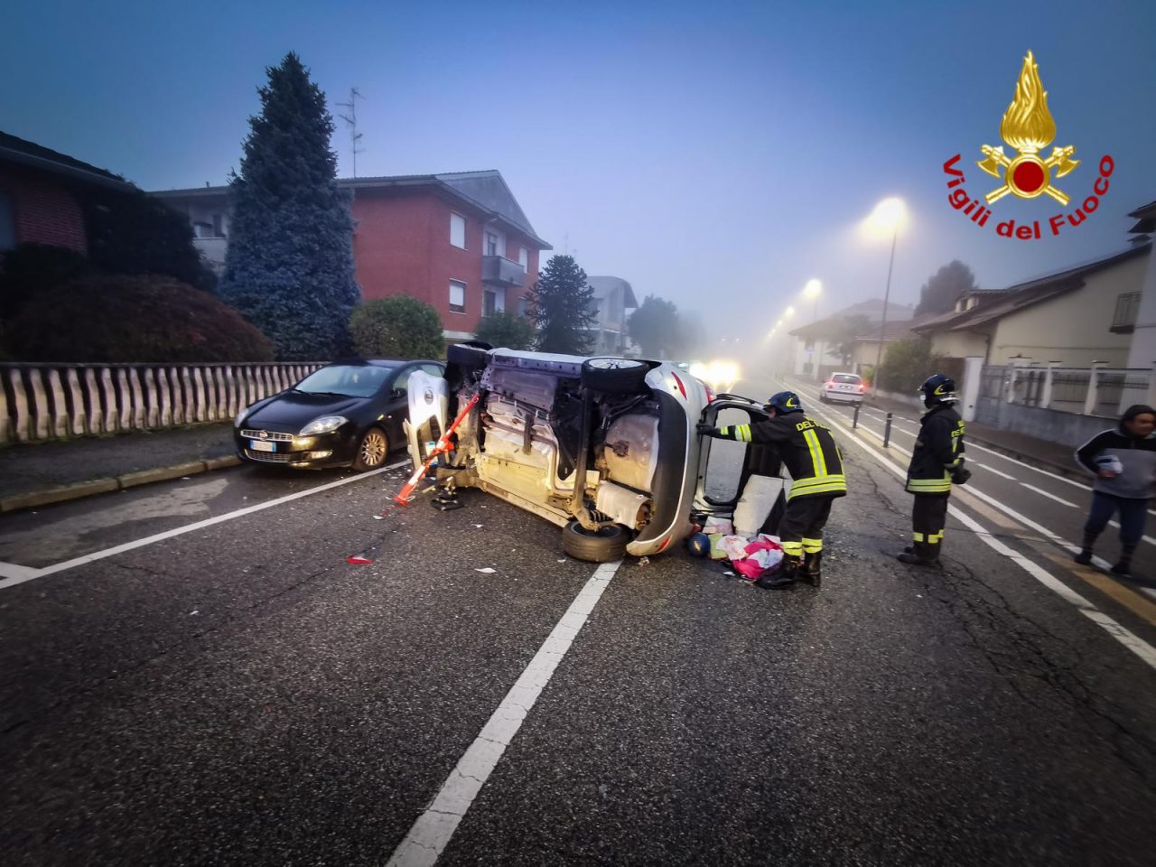 Mega incidente a Vercelli 5 auto coinvolte e 2 feriti