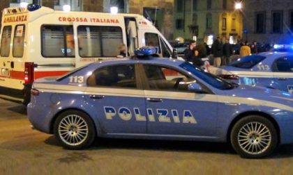Novara: 60enne si spara in casa