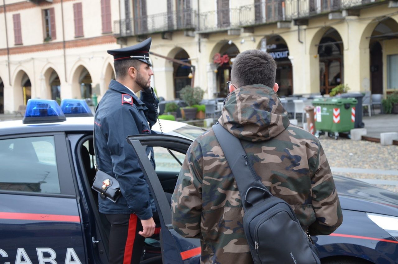 Evade dai domiciliari: viene subito rintracciato e arrestato
