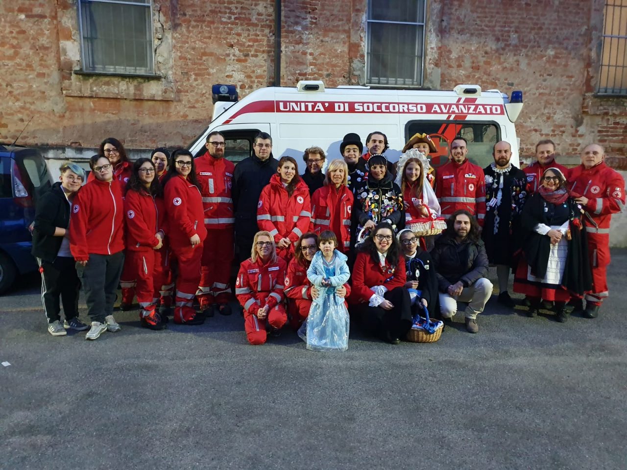Bicciolano e Bela Majin incontrano la Croce Rossa