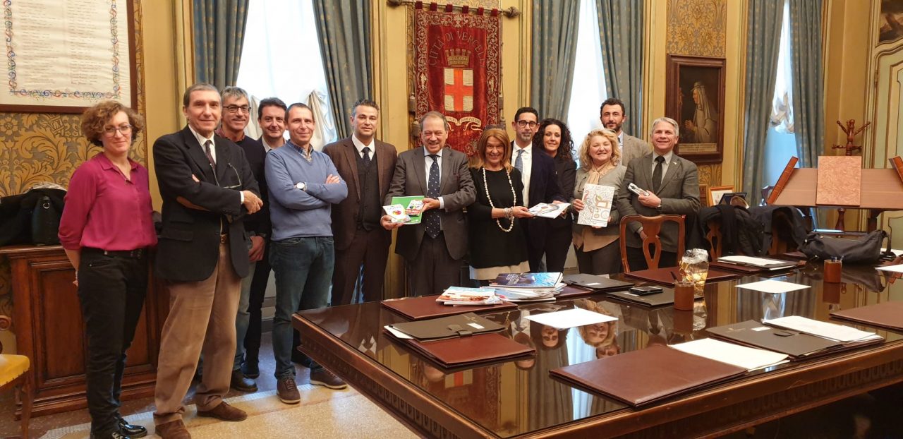Materiale scolastico in regalo grazie al Kiwanis Club