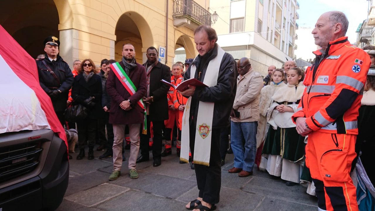 La Pat inaugura nuovo mezzo, in video i saluti di Bolle