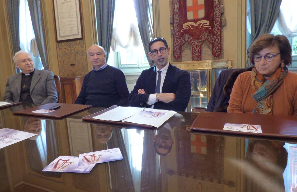 Arpe celtiche per il Cardinale dei Re