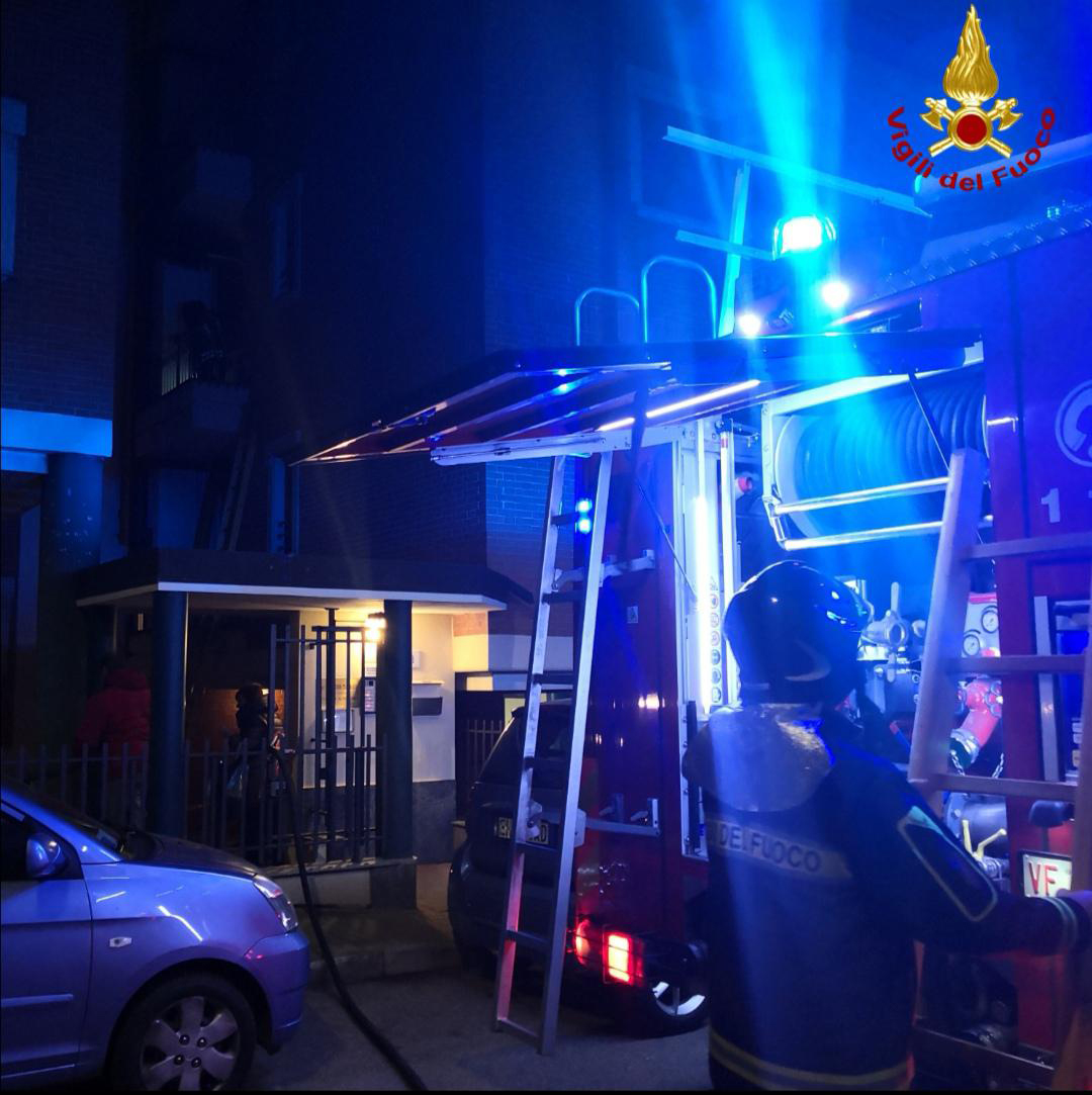 Caldaia in fiamme in via Terracina