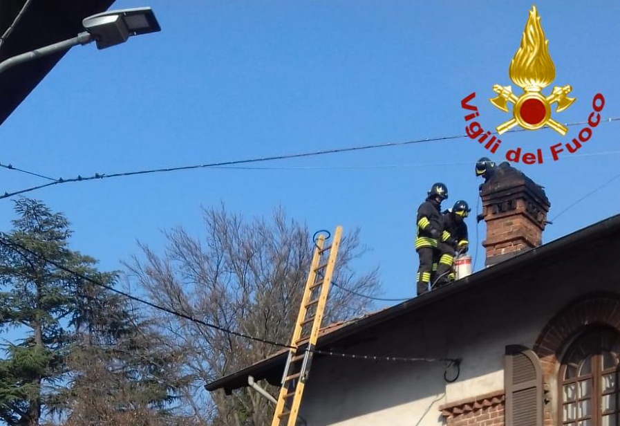 Gattinara: incendio camino in via Ponchielli