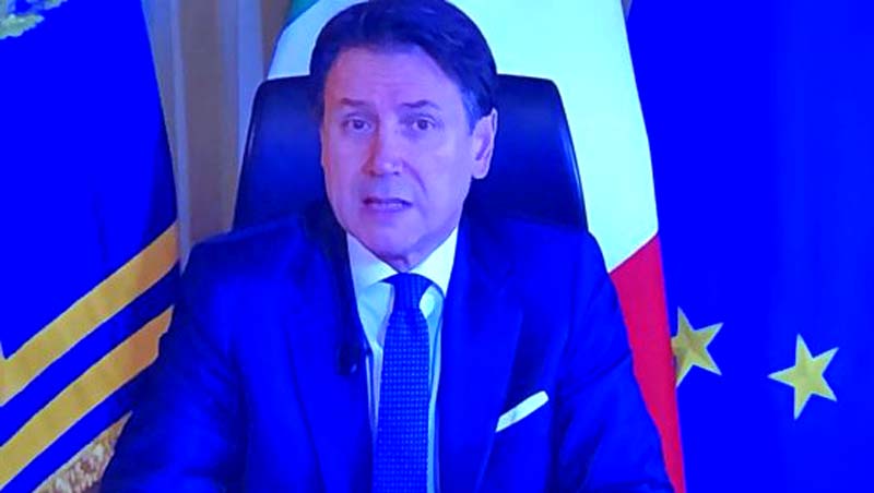 Chiusi bar, ristoranti, negozi. Aperti alimentari e servizi di prima necessità