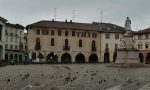 Piazza Cavour pascolo per i piccioni