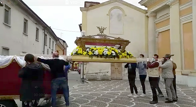 Il Beato Antonio sfila sotto le finestre dei sangermanesi – Fotogallery