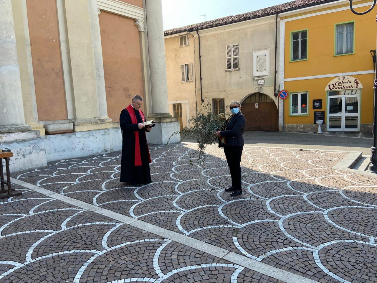 Coronavirus, San Germano: benedizione dell’ulivo – Video