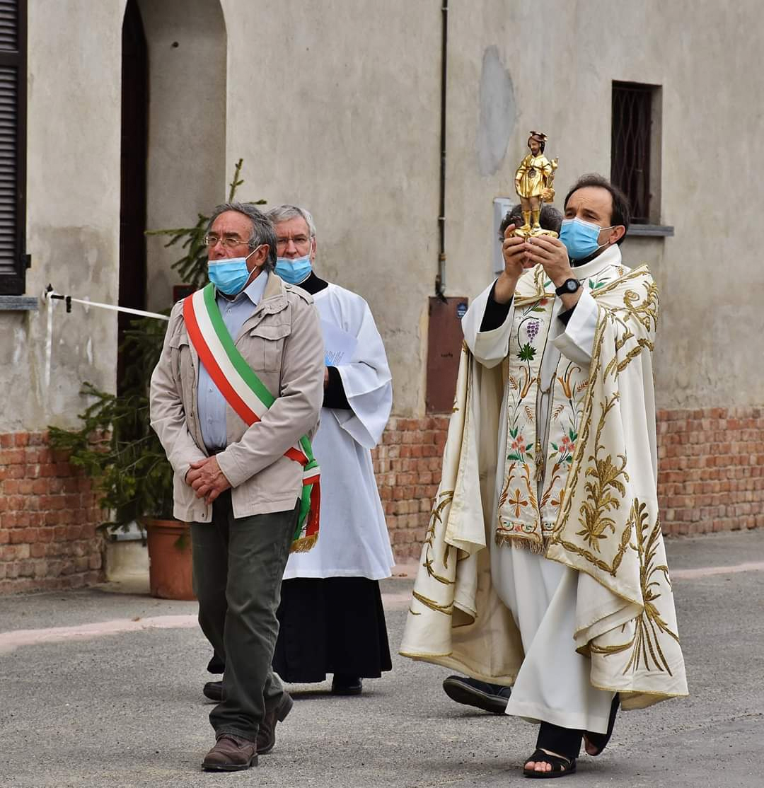 Tricerro chiede protezione a San Rocco