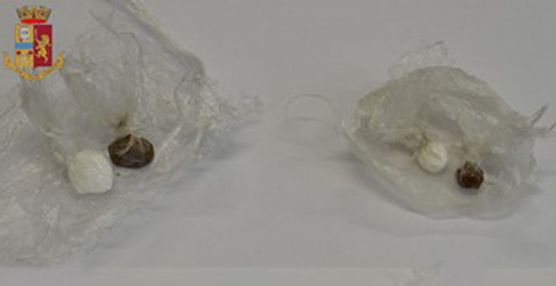 Polfer Vercelli: fermato un pusher con droga nelle calze