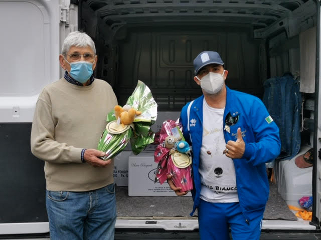 Oftal Vercelli dona 120 uova di Pasqua al “Lupo Bianco”