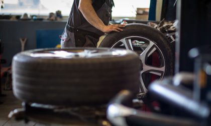Cambio gomme estive, è scaduta la proroga: rischio multe!