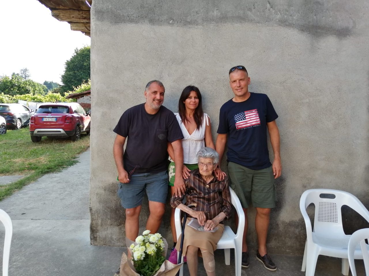 Moncrivello: grande festa per i 100 anni di Mariuccia Sicco