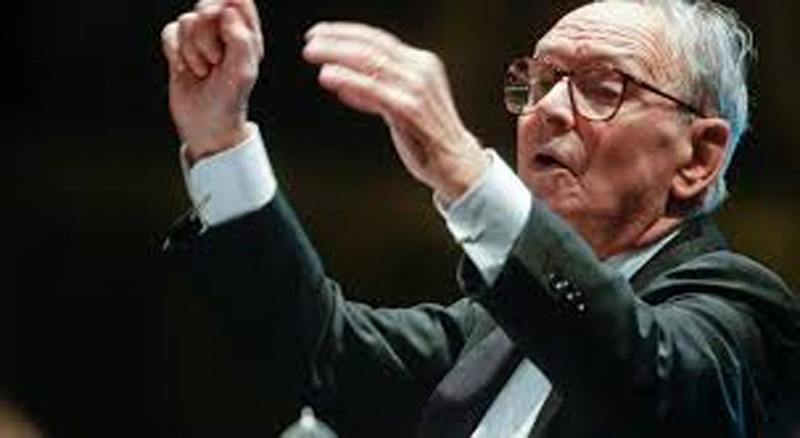 Musiche di Morricone in centro, così Santhià omaggia il Maestro