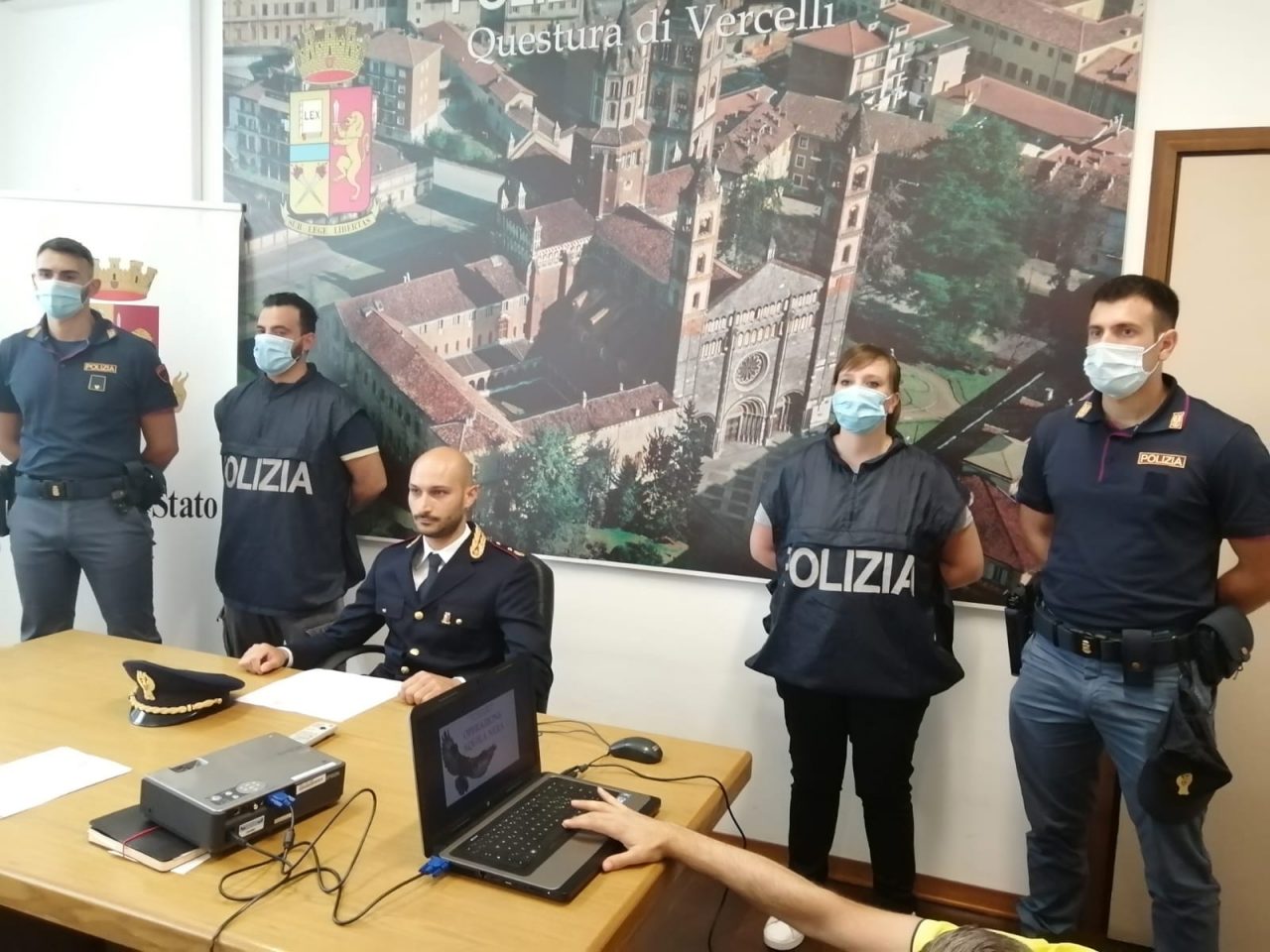 Cinque pusher arrestati dalla Polizia di Stato – Video