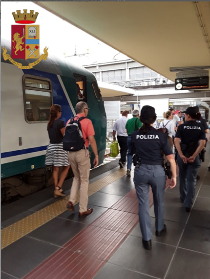 Polizia: quarto giorno di controlli straordinari nelle stazioni