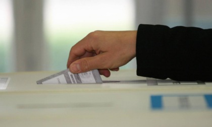 Elezioni: alle 12 l'affluenza nel Vercellese è in linea con il passato