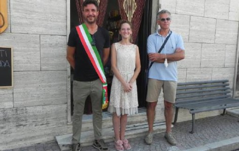 Nuovo negozio di alimentari a Crova con Chiara