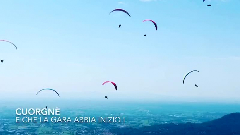 Campionati di nazionali di volo libero in corso sui cieli canavesani | VIDEO