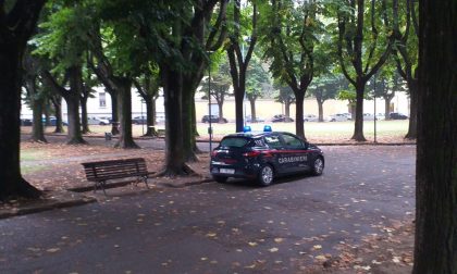 Migranti trasferiti, piazza Mazzini sgombrata
