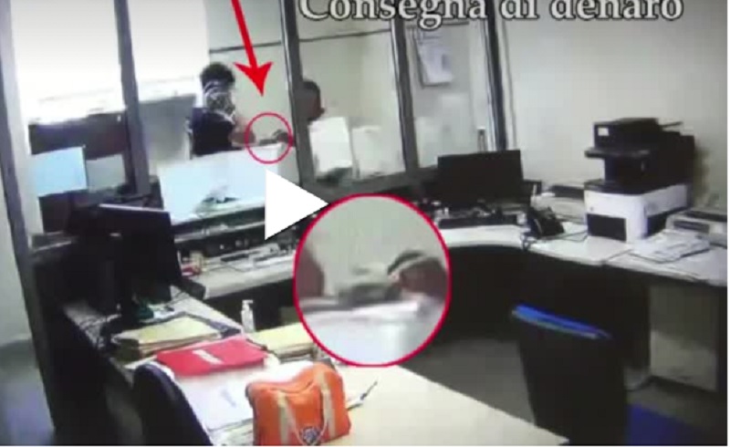 False cittadinanze – I video con i maneggi della banda