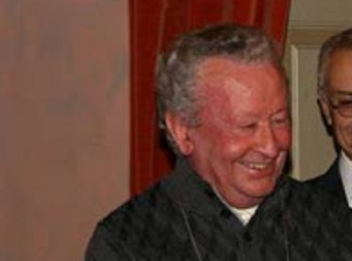 Addio don Osvaldo, sacerdote di tutti