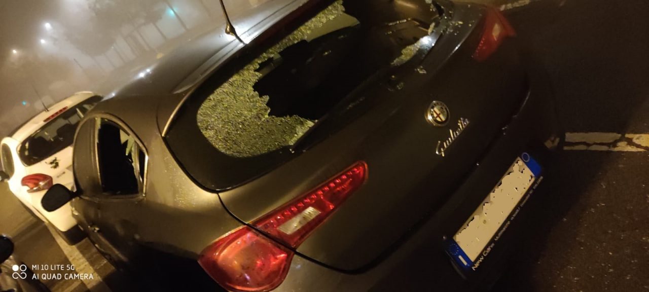 AUTO DISTRUTTE DOPO IL DERBY DI HOCKEY
