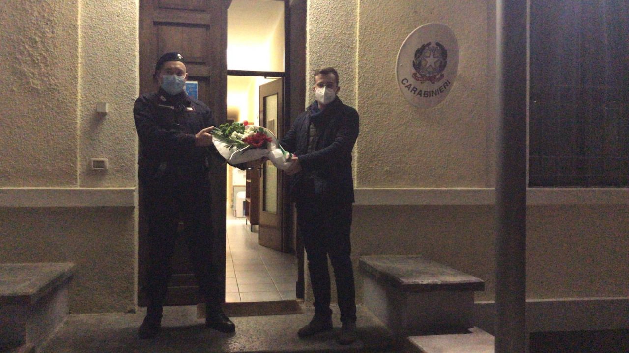 Il Comune di Trino porta fiori ai Carabinieri ricordando Nassiriya