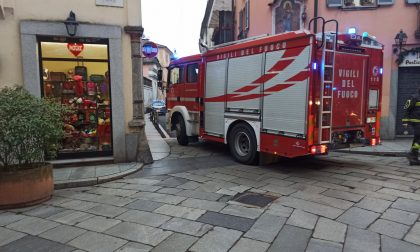 Vigili del fuoco in azione in centro