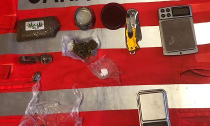 Pusher arrestato: sequestrata droga e bilancino